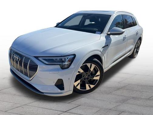 2021 Audi e-tron Premium Plus