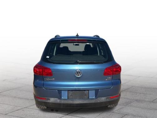 2017 Volkswagen Tiguan Limited 2.0T