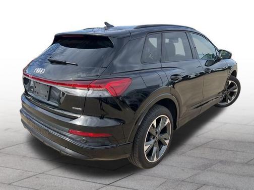 2024 Audi Q4 e-tron Premium Plus 50 quattro