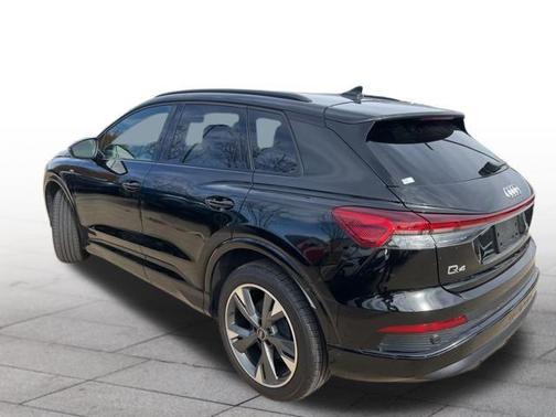 2024 Audi Q4 e-tron Premium Plus 50 quattro