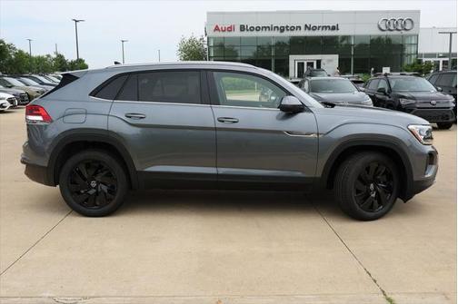 2025 Volkswagen Atlas Cross Sport 2.0T SE w/Technology 4MOTION
