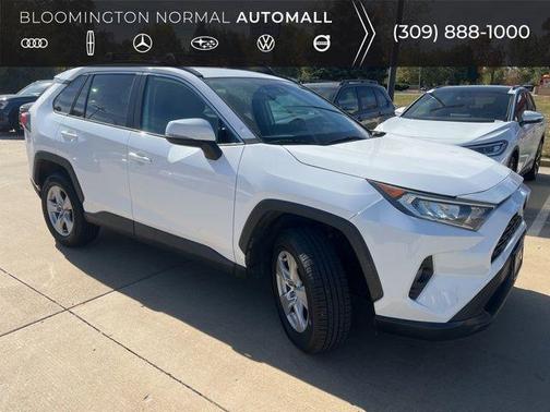 2020 Toyota RAV4 XLE