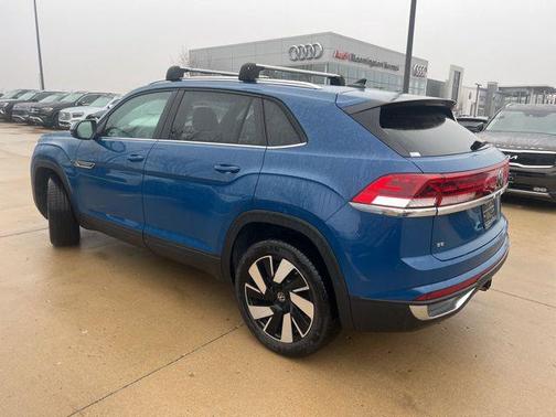 Blue 2025 Volkswagen Atlas Cross Sport 2.0T SE w/Technology 4MOTION