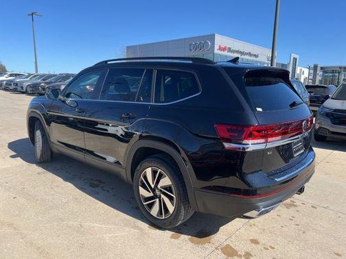 2026 Volkswagen Atlas 2.0T SE w/Technology 4MOTION
