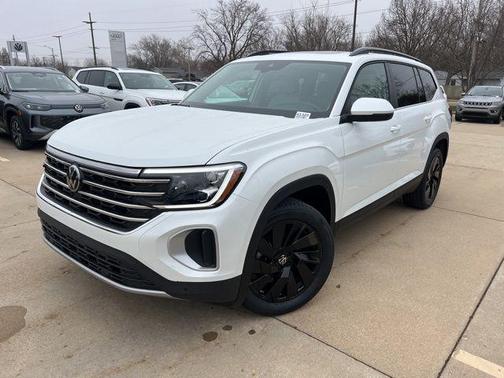 2026 Volkswagen Atlas 2.0T SE w/Technology 4MOTION