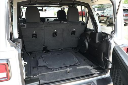 2023 Jeep Wrangler 4-Door Sahara