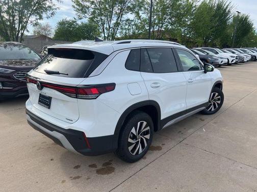 pure white 2026 Volkswagen Tiguan 2.0T S 4MOTION