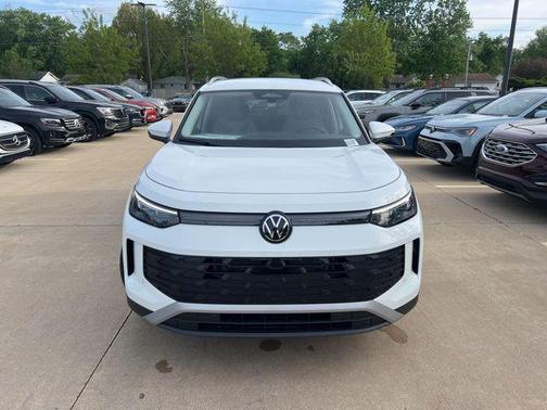 pure white 2026 Volkswagen Tiguan 2.0T S 4MOTION