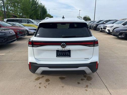 pure white 2026 Volkswagen Tiguan 2.0T S 4MOTION