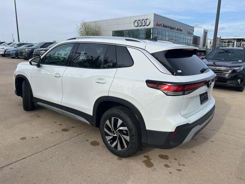 pure white 2026 Volkswagen Tiguan 2.0T S 4MOTION