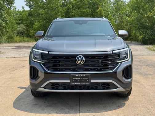 2025 Volkswagen Atlas Cross Sport 2.0T SE w/Technology 4MOTION