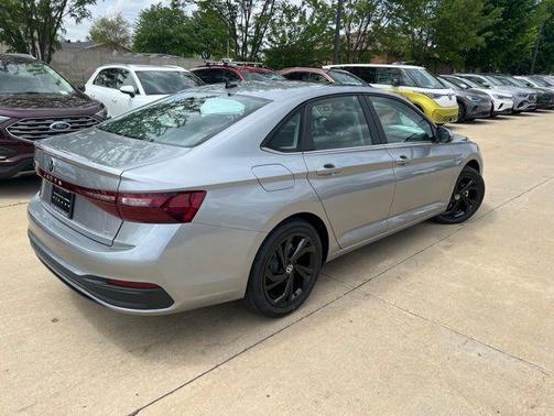 Pyrite Silver Metallic 2026 Volkswagen Jetta 1.4T SE