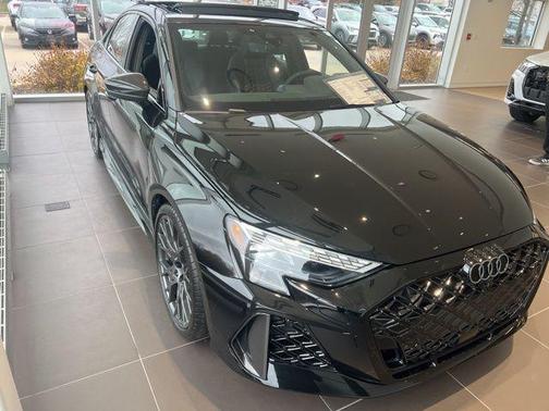 2025 Audi RS 3 2.5T (S tronic)