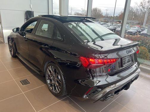 2025 Audi RS 3 2.5T (S tronic)