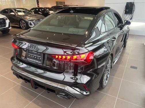 2025 Audi RS 3 2.5T (S tronic)