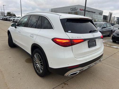 2025 Mercedes-Benz GLC 300 4MATIC