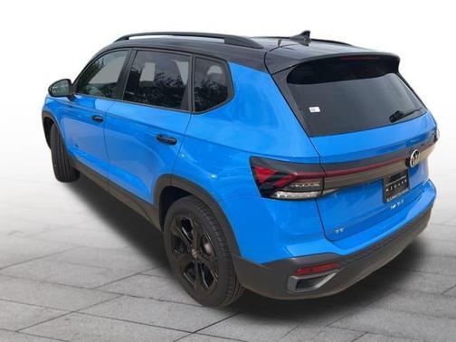 2025 Volkswagen Taos 1.5T SE Black