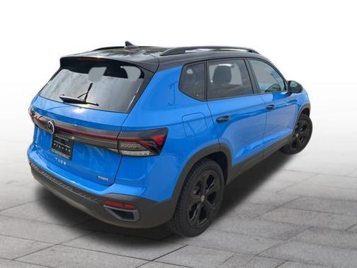 2025 Volkswagen Taos 1.5T SE Black