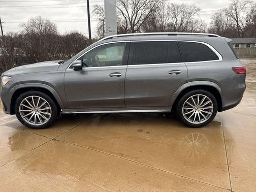 Selenite Grey Metallic 2025 Mercedes-Benz GLS 450 4MATIC