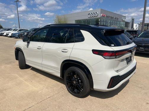 sandstone 2026 Volkswagen Tiguan 2.0T SE R-Line Black 4MOTION