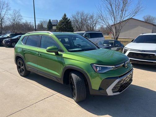 2026 Volkswagen Taos SEL