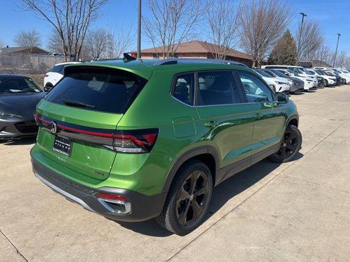 2026 Volkswagen Taos SEL