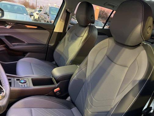 Monterey Blue Pearl 2026 Volkswagen Tiguan 2.0T SE