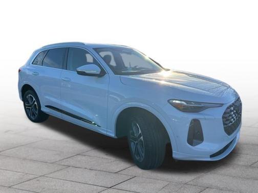 2025 Audi Q5 Premium Plus TFSI quattro S tronic