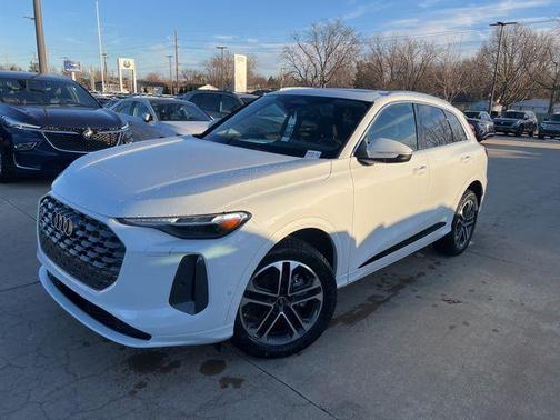 2025 Audi Q5 Premium Plus TFSI quattro S tronic