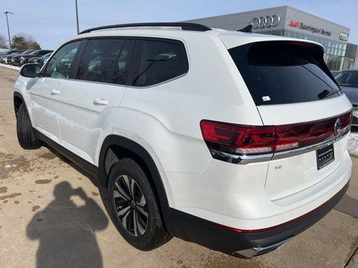 2026 Volkswagen Atlas 2.0T SE