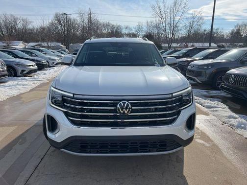 2026 Volkswagen Atlas 2.0T SE