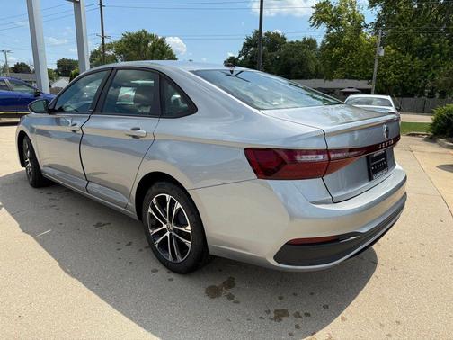 2025 Volkswagen Jetta 1.5T Sport