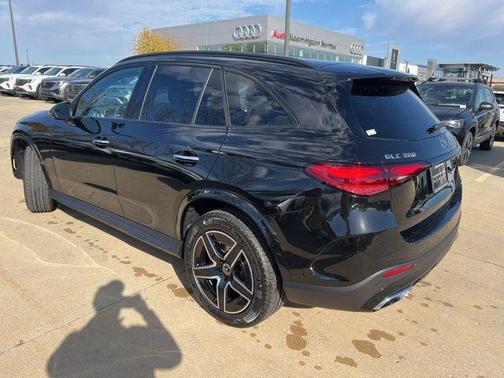2026 Mercedes-Benz GLC 300 4MATIC