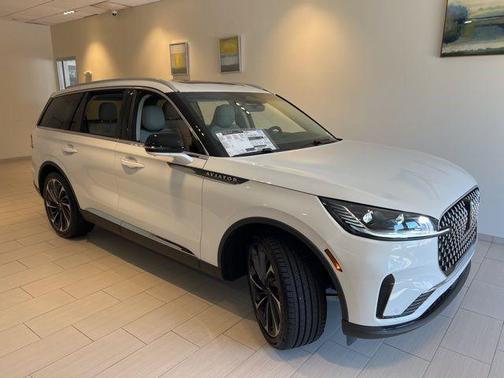 2025 Lincoln Aviator Reserve AWD