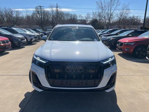 White 2026 Audi Q7 45 Premium