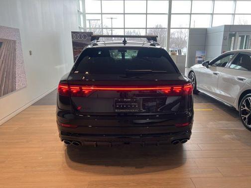2026 Audi SQ8 4.0T Prestige