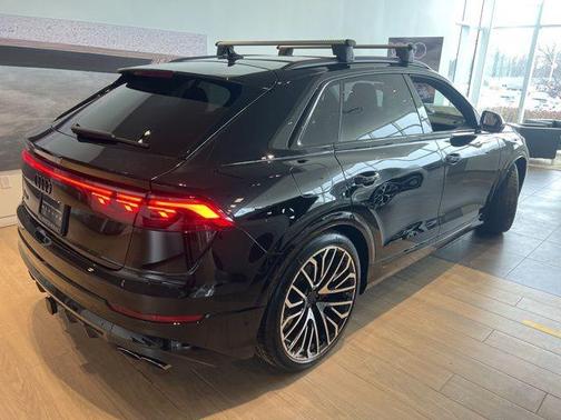 2026 Audi SQ8 4.0T Prestige