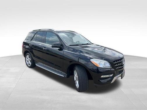Black 2014 Mercedes-Benz M-Class 4MATIC