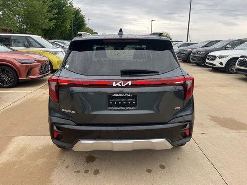 Gravity Gray 2024 Kia Seltos SX Turbo