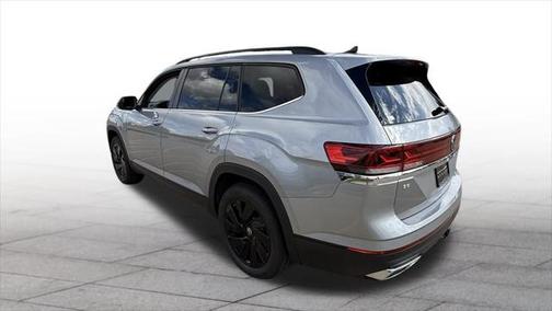 2025 Volkswagen Atlas 2.0T SE w/Technology 4MOTION
