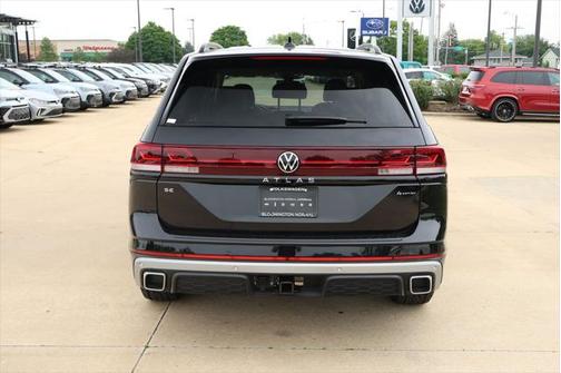 2025 Volkswagen Atlas 2.0T Peak Edition