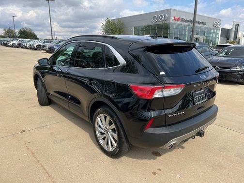 2021 Ford Escape Titanium