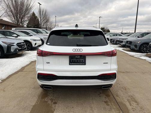 2025 Audi Q5 Premium TFSI quattro S tronic