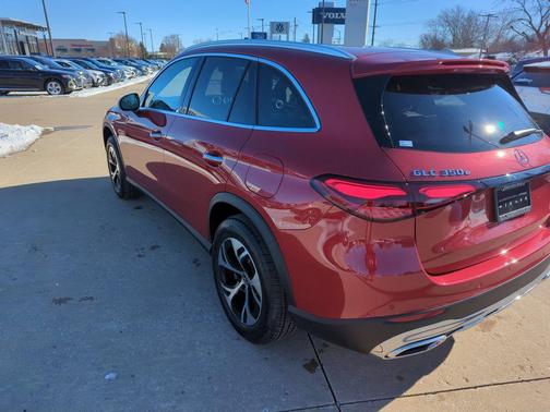 MANUFAKTUR Patagonia Red Metallic 2025 Mercedes-Benz GLC 350e Base