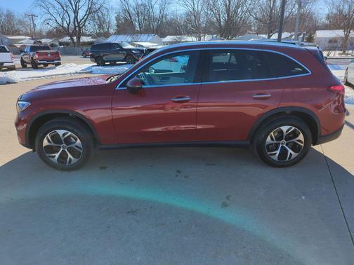 MANUFAKTUR Patagonia Red Metallic 2025 Mercedes-Benz GLC 350e Base