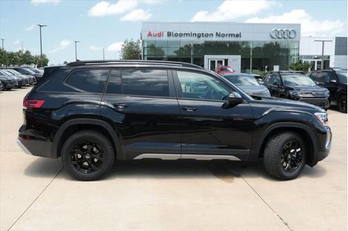 2025 Volkswagen Atlas 2.0T Peak Edition