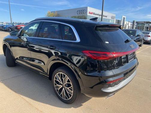 2025 Audi Q5 Premium Plus TFSI quattro S tronic