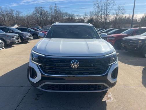 2026 Volkswagen Atlas Cross Sport 2.0T SEL