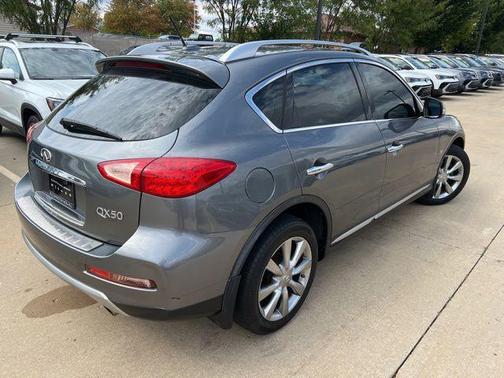 2017 INFINITI QX50 Base