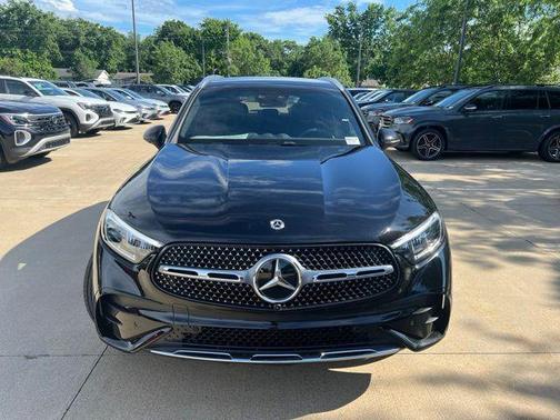 Obsidian Black 2026 Mercedes-Benz GLC 300 4MATIC
